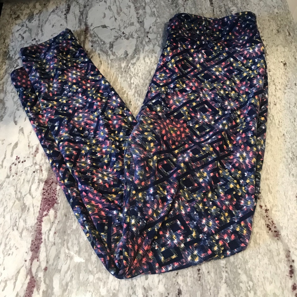 🐝 Lularoe print leggings one size